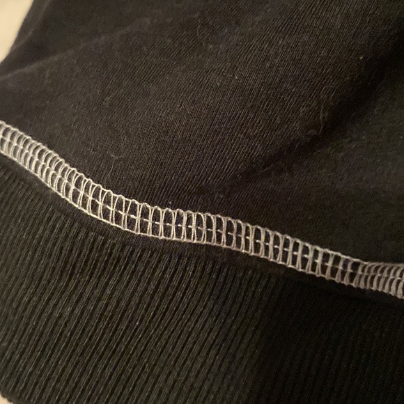 Romwe black crew neck! Size m!! - Picture 3 of 3